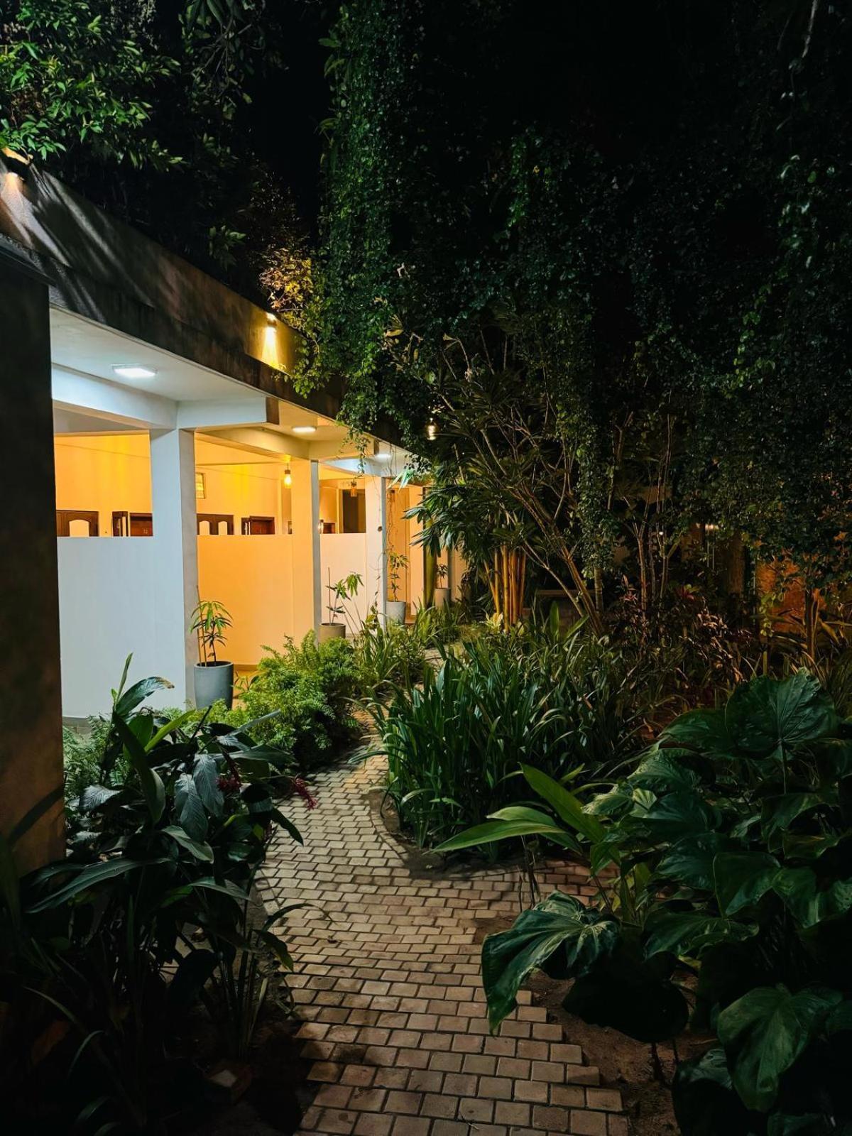 Double Mango Villa Katunayaka Εξωτερικό φωτογραφία